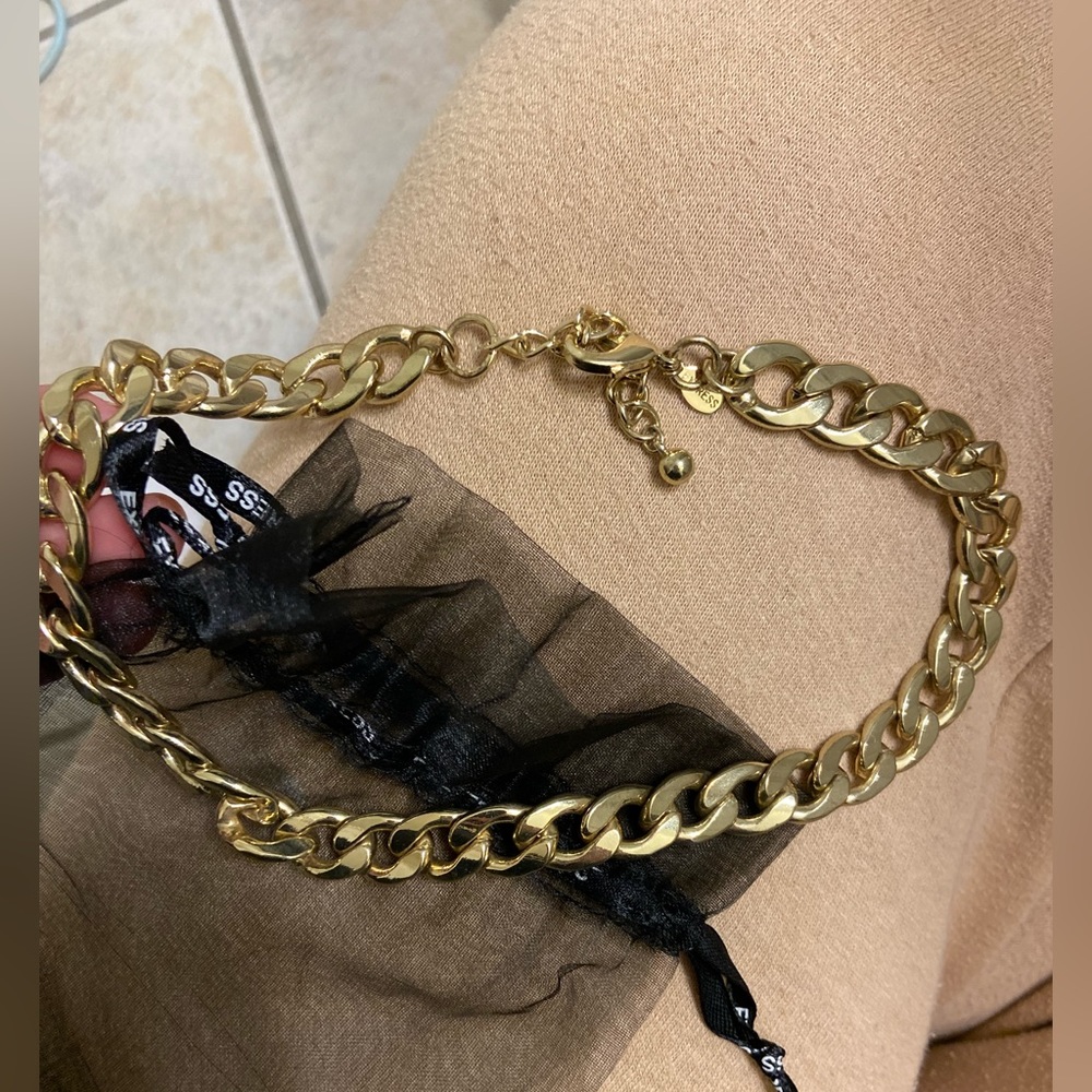 Gold chain from express. Worn once.
